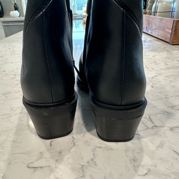 Steve Madden Ankle Boots EUC - Picture 2 of 7